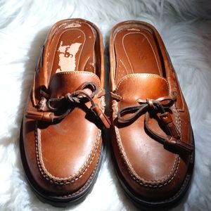 Bass leather mules